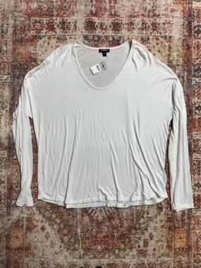 Express White Long Sleeve Scoop Neck Top Loose Fit NWT Size Large